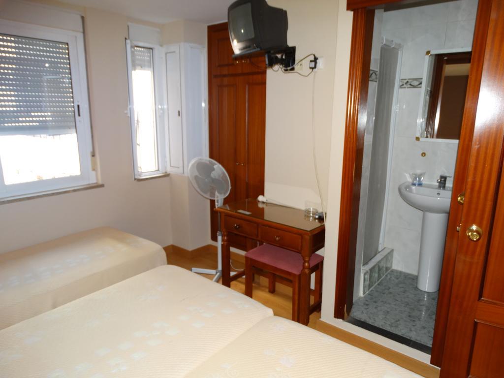 Hostal La Redonda Granada Exterior photo