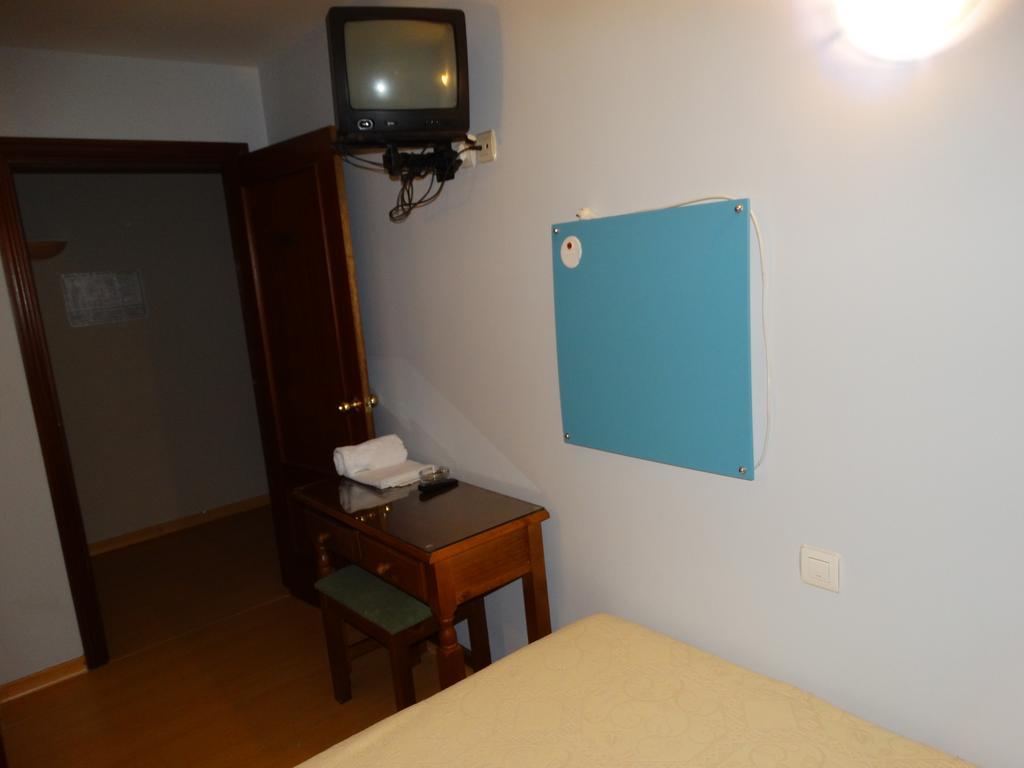 Hostal La Redonda Granada Exterior photo